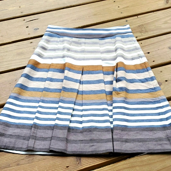 Banana Republic Dresses & Skirts - Banana A line linen striped skirt